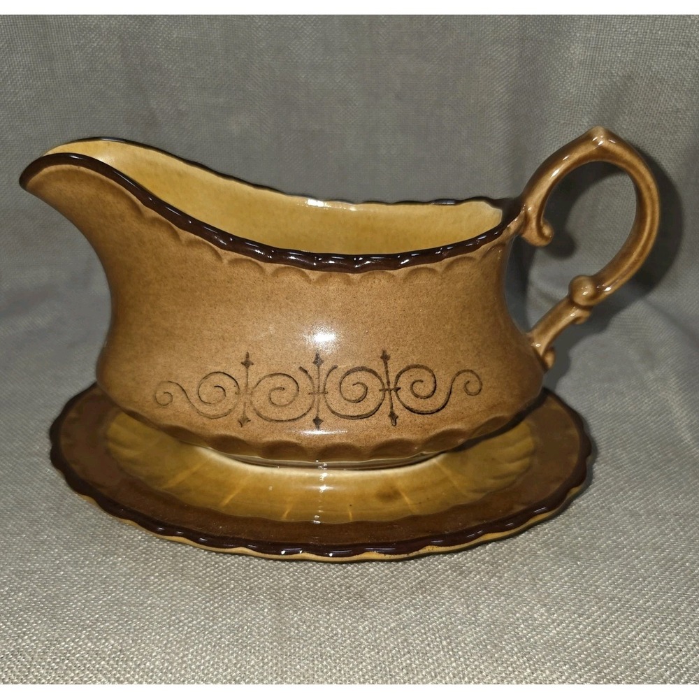 Metlox Poppytrail Vernonware Gravy Boat Built-In Underplate 7.75 x 4.5 In